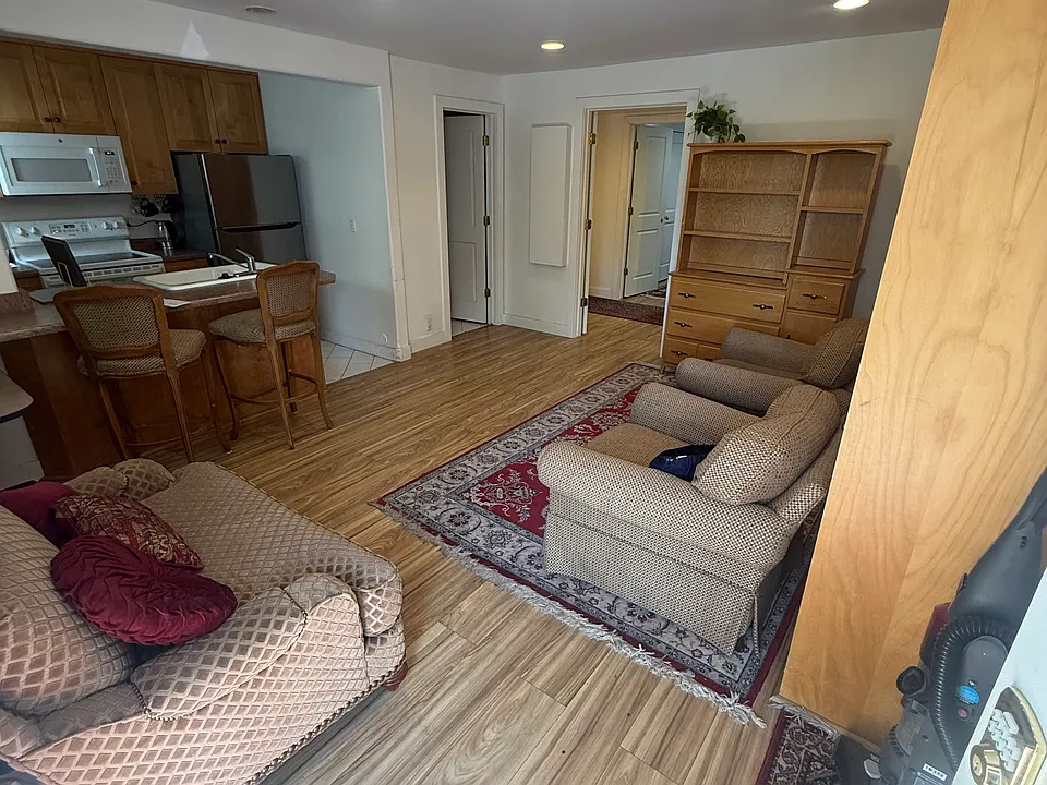 452 E 11th Ave #532
