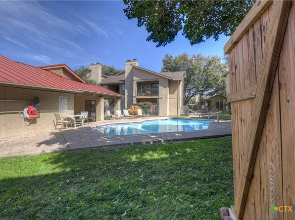 1202 Thorpe Ln APT 701, San Marcos, TX 78666