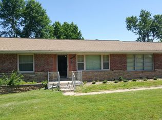 1337 Chambers Rd, Saint Louis, MO 63137