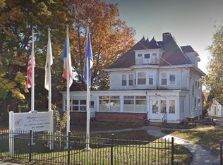 928 Smith St, Providence, RI 02908