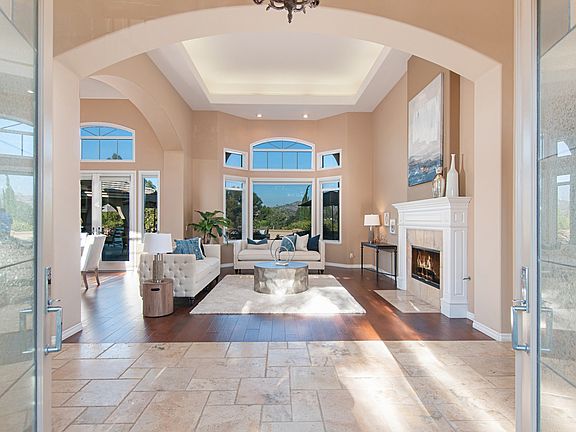 5th image of 13762 Paseo Valle Alto