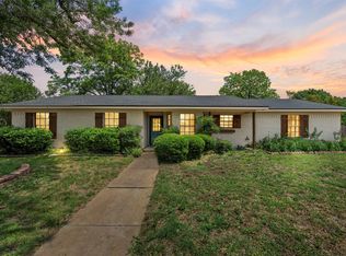 304 Texas Ave, Hewitt, TX 76643