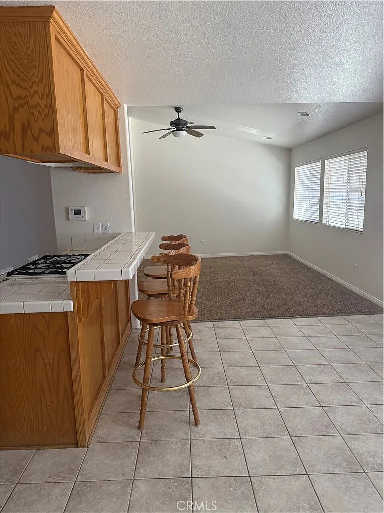 3 bed, 1736 sqft, $1,950 — Photo 3