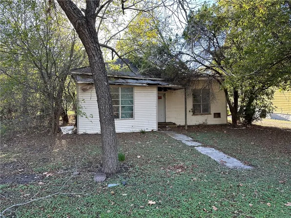 405 N Waco St, Mart, TX 76664