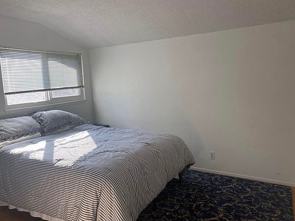 5th image of 426 Balboa Ave