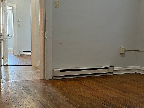 3rd image of 919-925 N Prince St #923-5