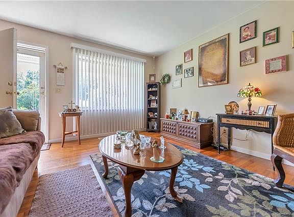 3rd image of 1510 Fern Forest Dr