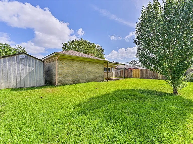 1113 N Heron Dr — Photo 30