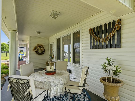 5th image of 9803 Burgess Gower Rd