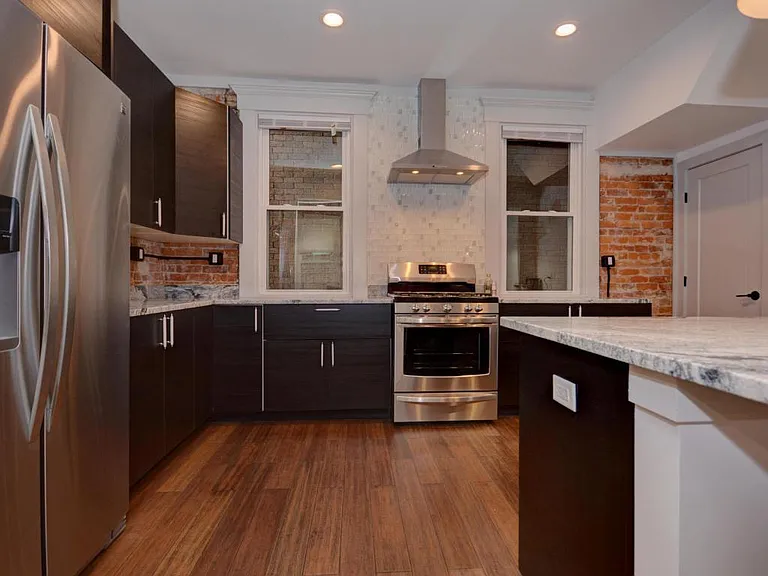 927 Linwood Ave — Photo 3