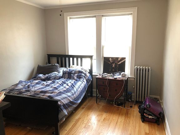 2nd image of 2500 N Rockwell St #25022
