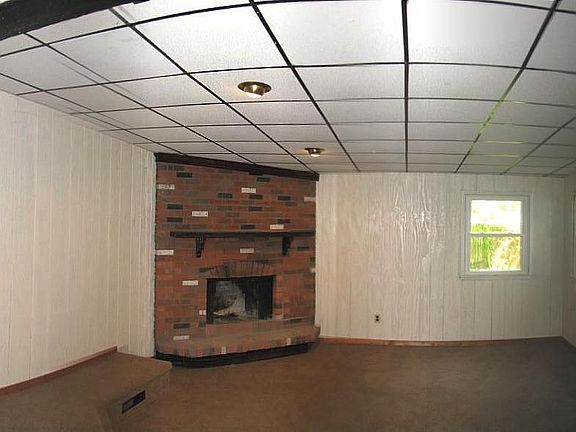 5th image of 2201 Devonshire Dr