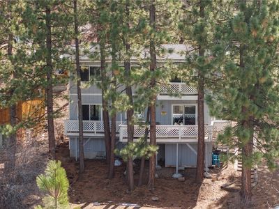 870 Villa Grove Ave, Big Bear City, CA, 92314