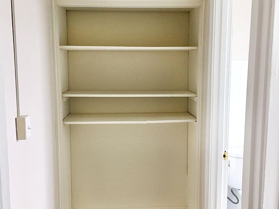 2nd image of 5453 S Blackstone Ave #7I