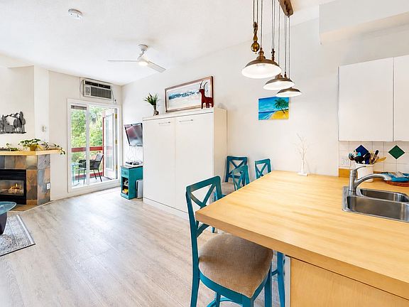 3rd image of 4368 Main St #303