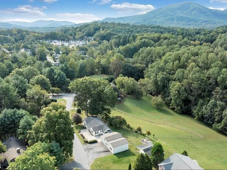 5974 Two Ford Rd — Photo 10