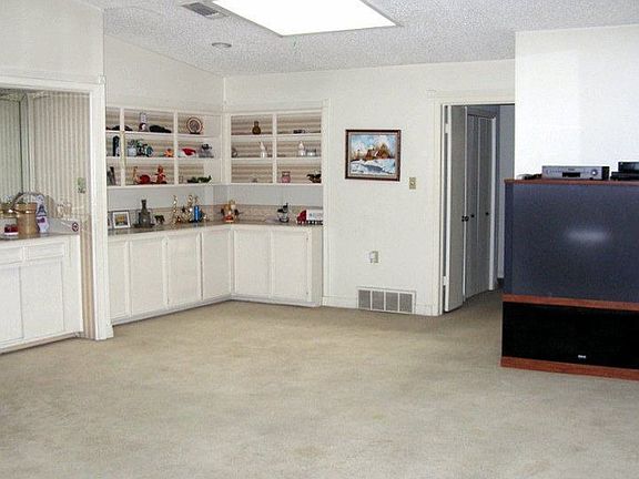 2nd image of 1102 San Juan Ct