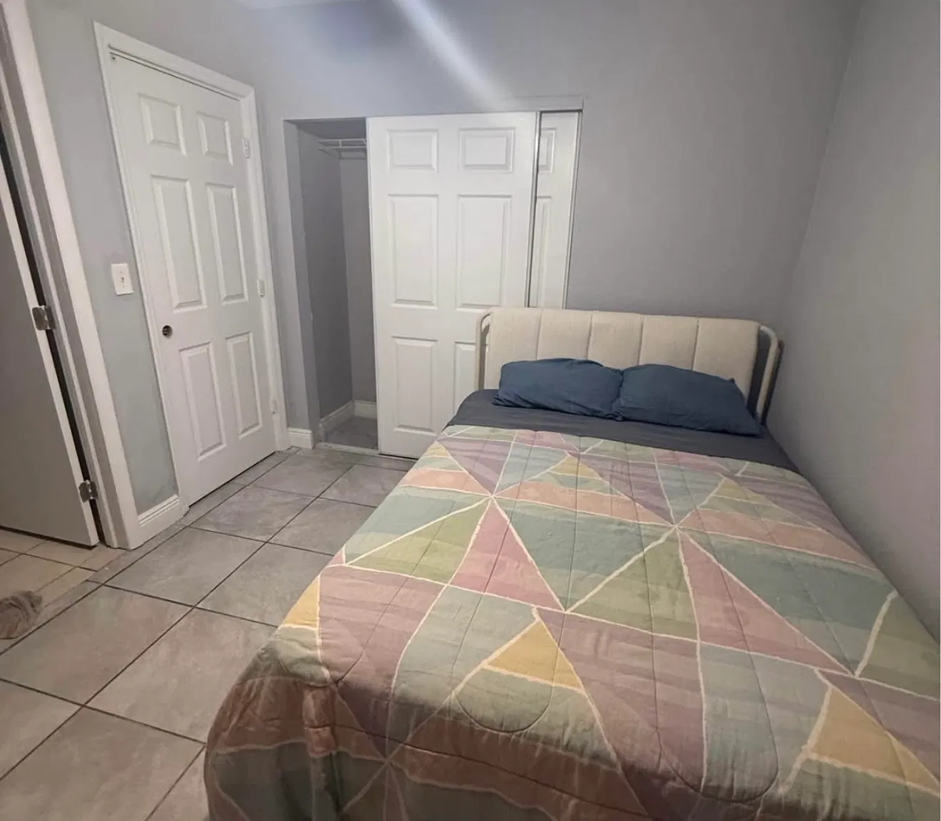 3 bed, 1075 sqft, $900 — Photo 4