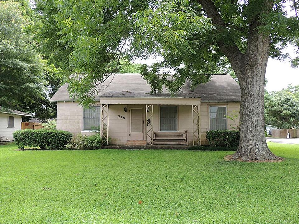 1st image of 315 Live Oak St