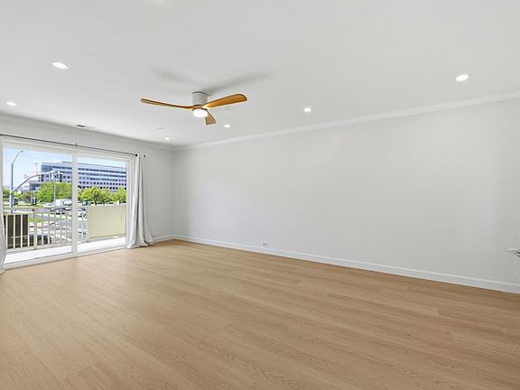 4th image of 1214 Admiralty Ln