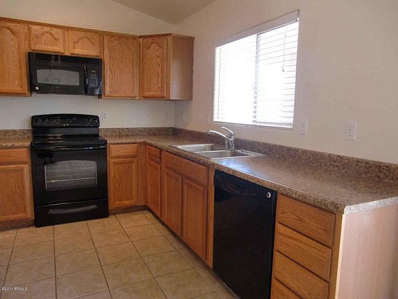 5th image of 16215 W Larkspur Dr