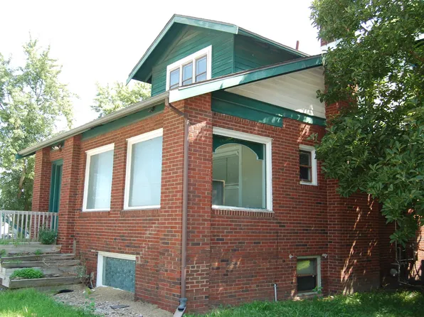 1410 N Neil St, Champaign, IL 61820
