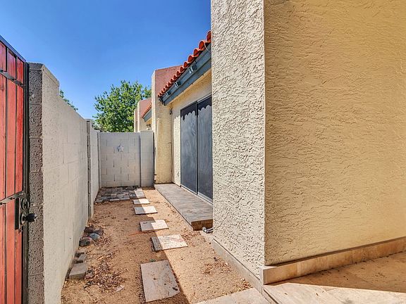 5th image of 8022 N 32nd Dr Unit 1