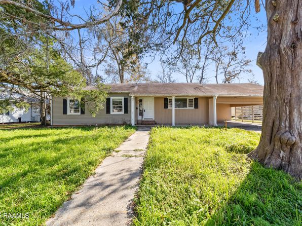 714 E 8th St, Crowley, LA 70526