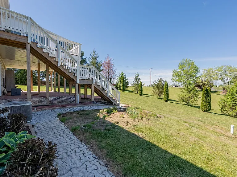 1701 Stratford View Dr — Photo 60