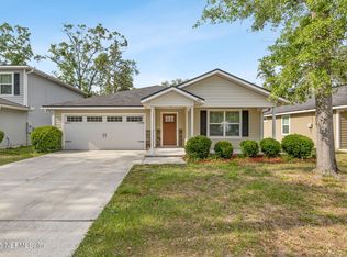 8037 Stuart Ave, Jacksonville, FL 32220