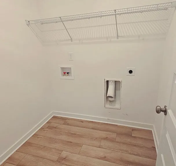2122 Ellsworth Loop Rd — Photo 15