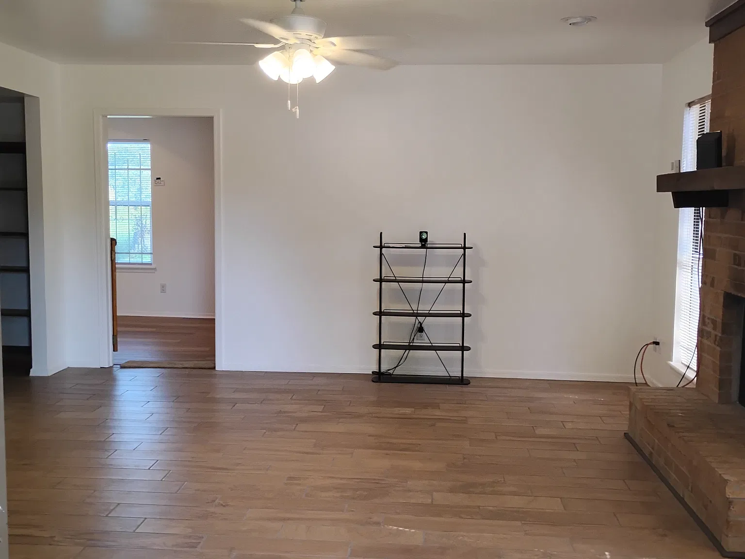 2 bed, 1043 sqft, $1,250 — Photo 3