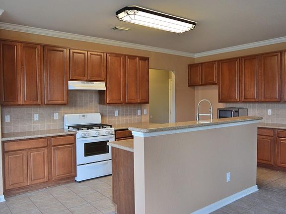 5th image of 18134 Tawnas Way Ln