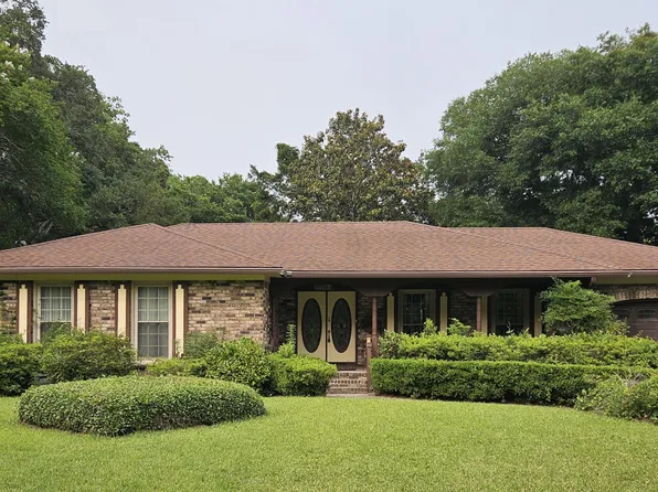 1350 Winifred St, Mount Pleasant, SC 29464