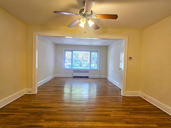 4th image of 20-59 31st St #1