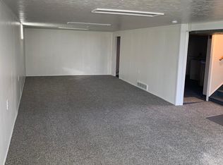 655 Pendley Rd, Willowick, OH 44095