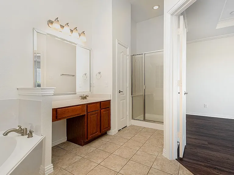 1432 Palestine Dr — Photo 13