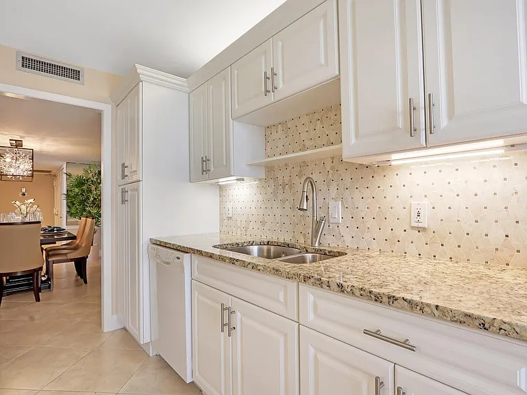 4200 N Ocean Dr #2-802 — Photo 13