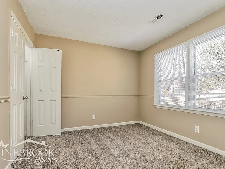 6322 Cardinal Wood Dr — Photo 9