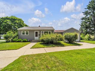3322 N 81st St, Milwaukee, WI 53222