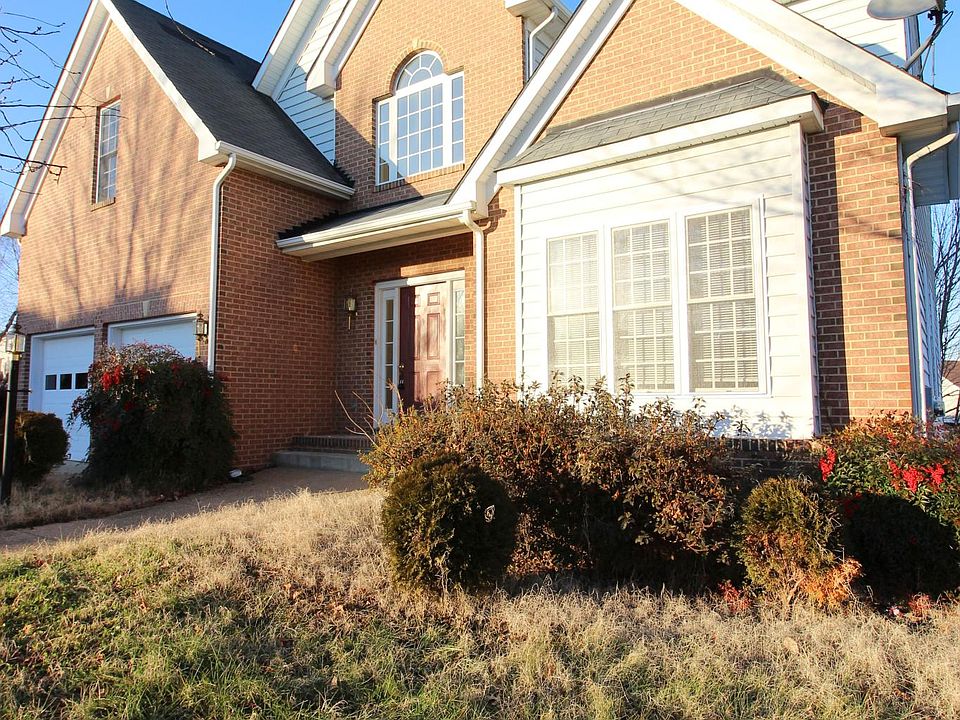 1st image of 14 Stratford Hall Ct