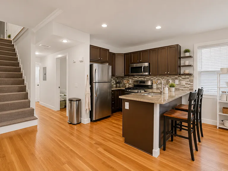 66 Mozart St #3 — Photo 1