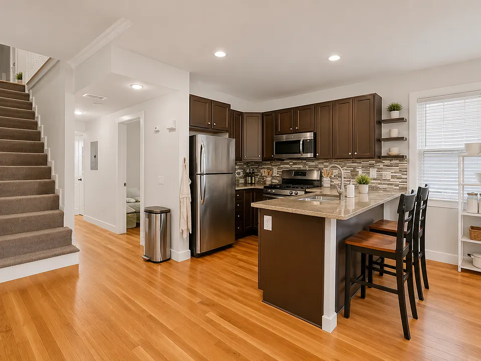 66 Mozart St #3