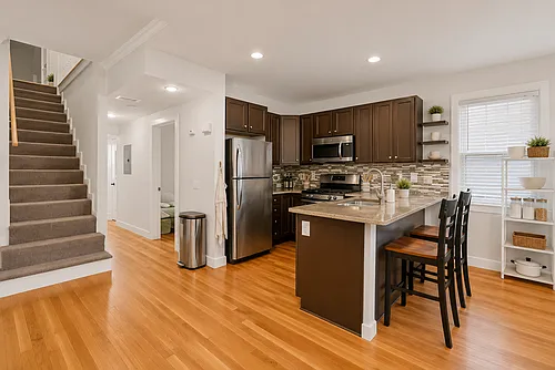 66 Mozart St Photo 1