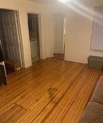 3rd image of 50 S Montgomery St #2