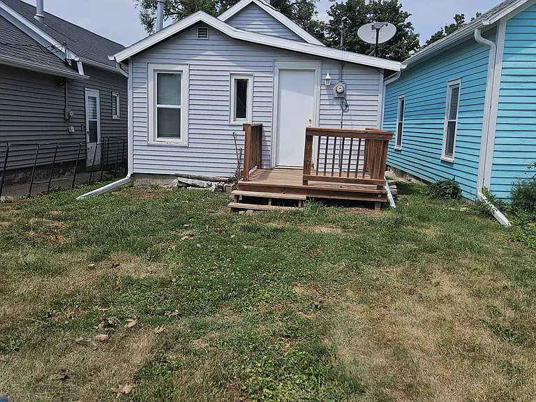1427 Lincoln St — Photo 15