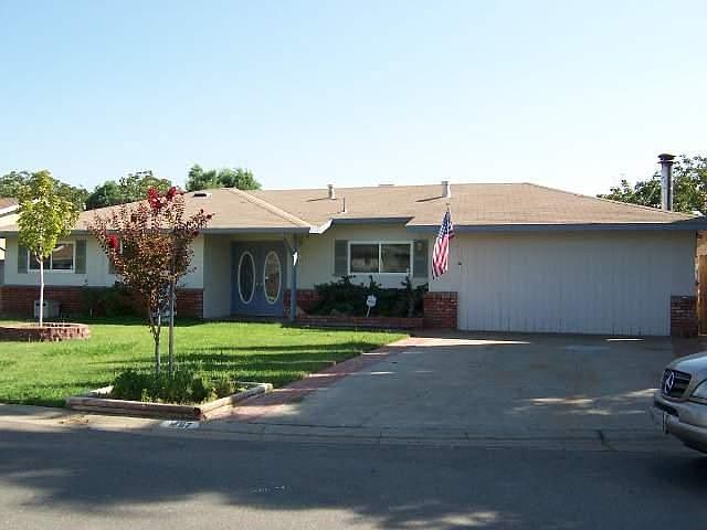 2nd image of 1467 Creswell Dr