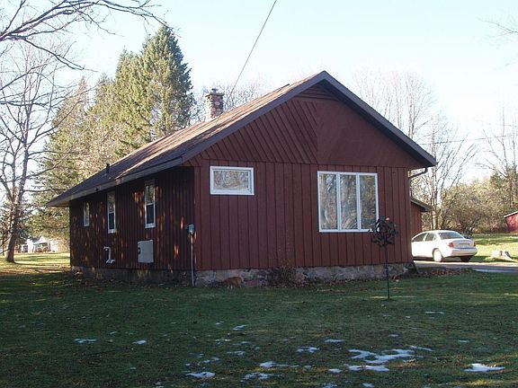 2nd image of 842 7th Ave S #S