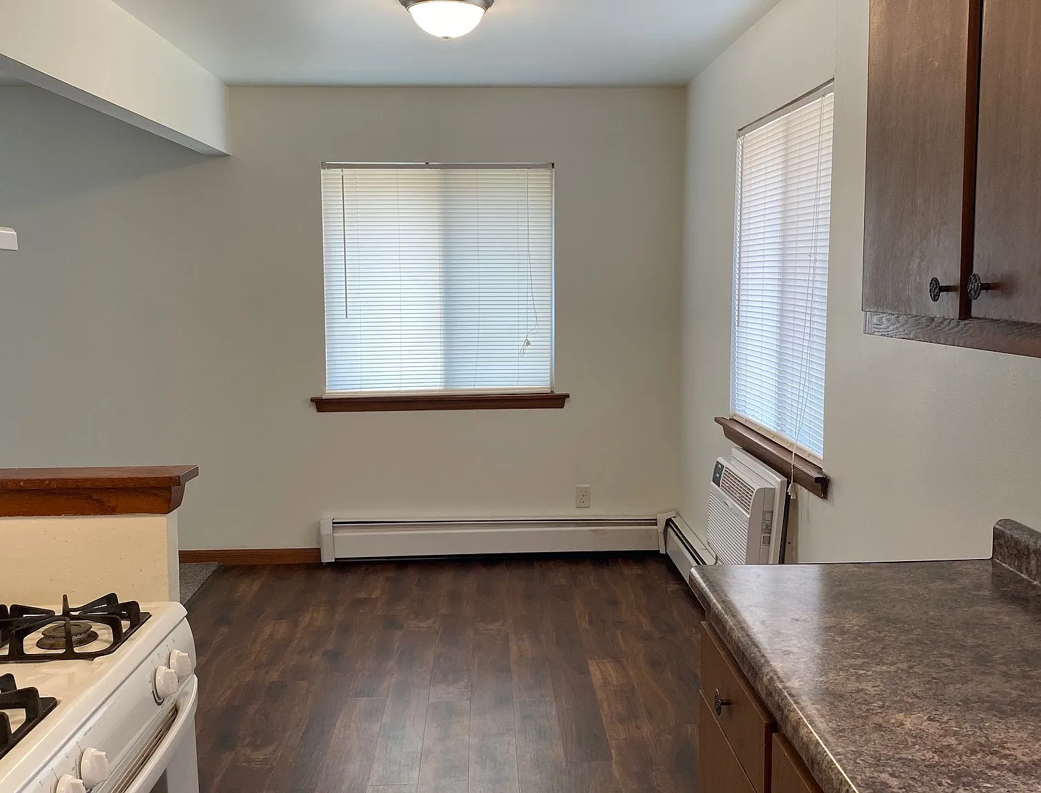 1 bed, 650 sqft, $1,125 — Photo 4
