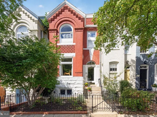 138 D St SE, Washington, DC 20003